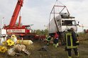 LKW faehrt in den Rhein Langel Hitdorf Faehre P554